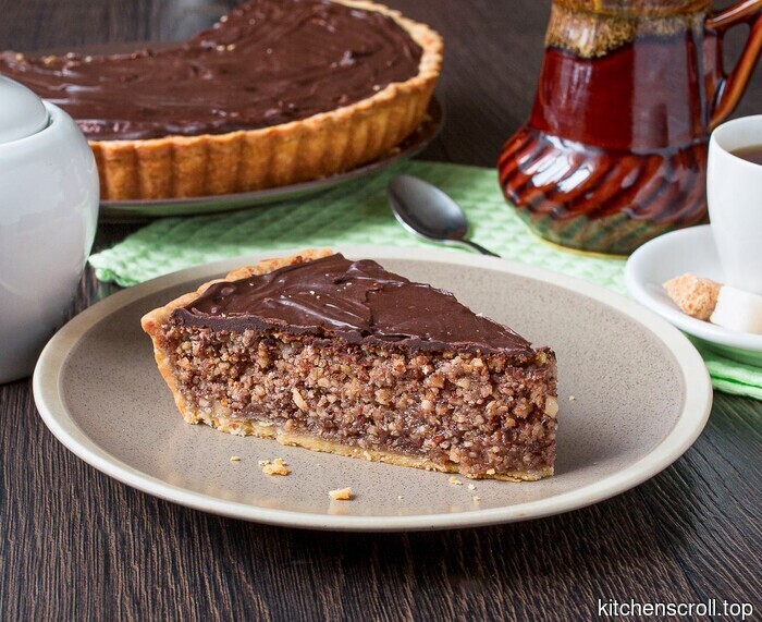 Super Nut Pie with Chocolate on the Tasty Blog