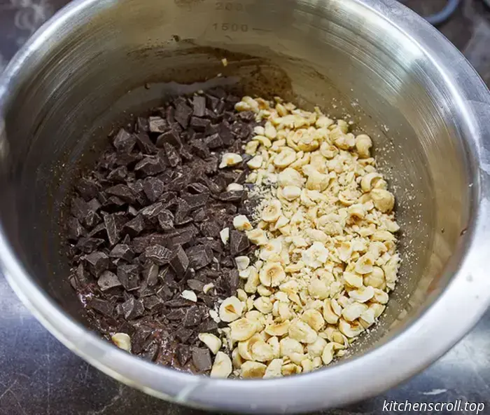 Double-layered chocolate brownies on the Delicious Blog