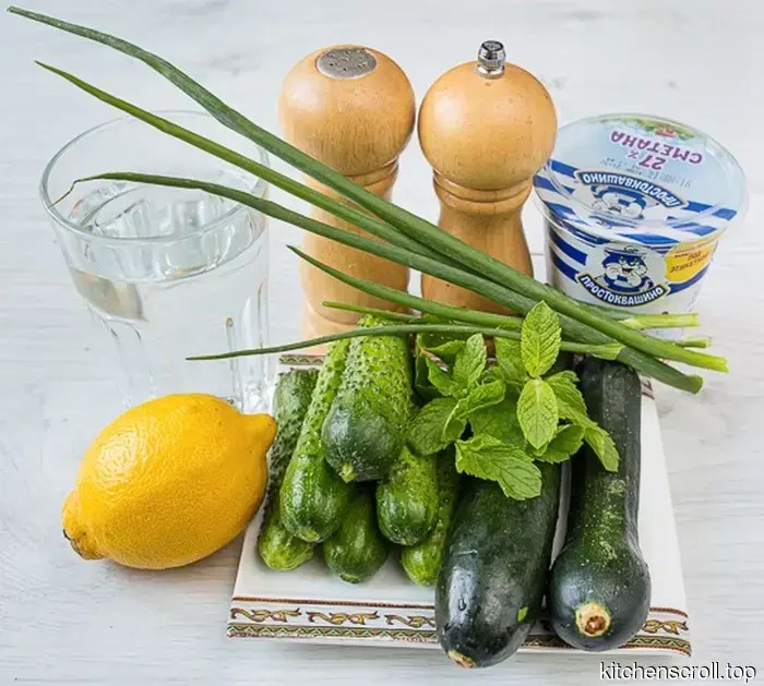 Охлаждающий суп из огурцов и цуккини с мятой на Вкусном Блоге