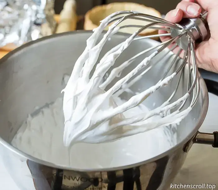 Cupcakes al limone con meringa svizzera su un delizioso blog