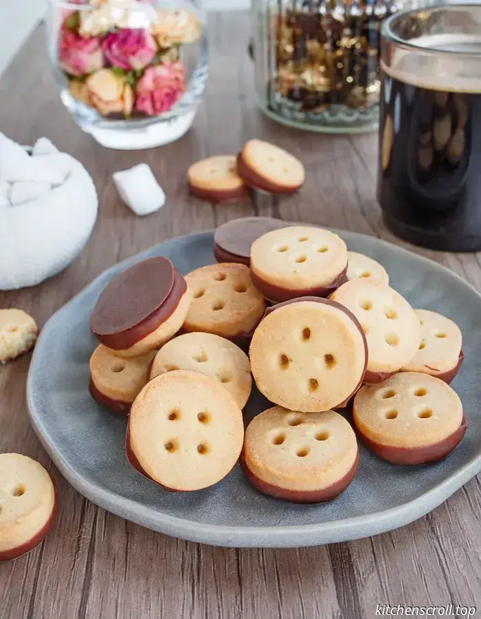 Chocolate-covered Buttons cookies on the Delicious Blog