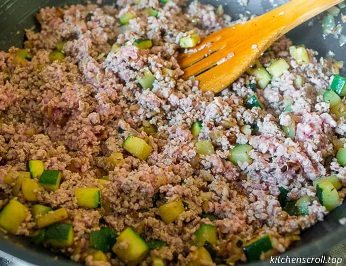 Papas al horno con salsa de carne en un Delicioso Blog