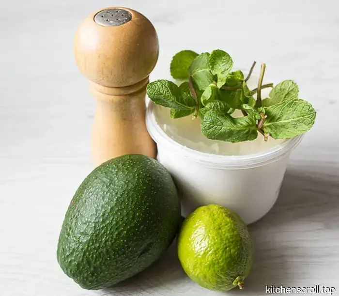 Дип из авокадо с мятой на Вкусном Блоге.