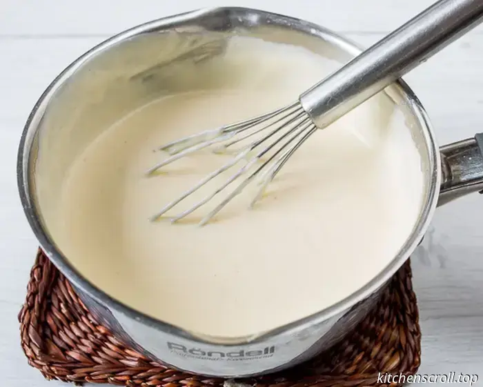 Käsesauce mit Spinat auf dem Geschmackvollen Blog