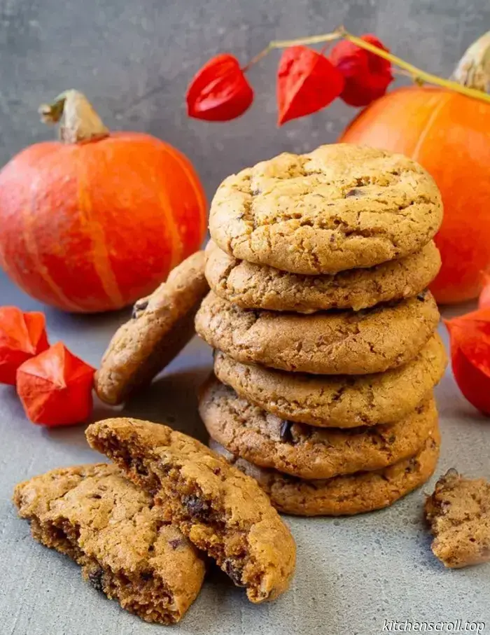 Pumpkin cookies with chocolate and nuts on the Tasty Blog