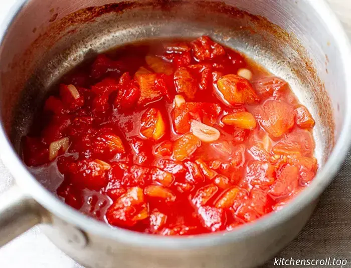Креветки в беконе, обжаренные с острым томатным соусом, на Вкусном Блоге.