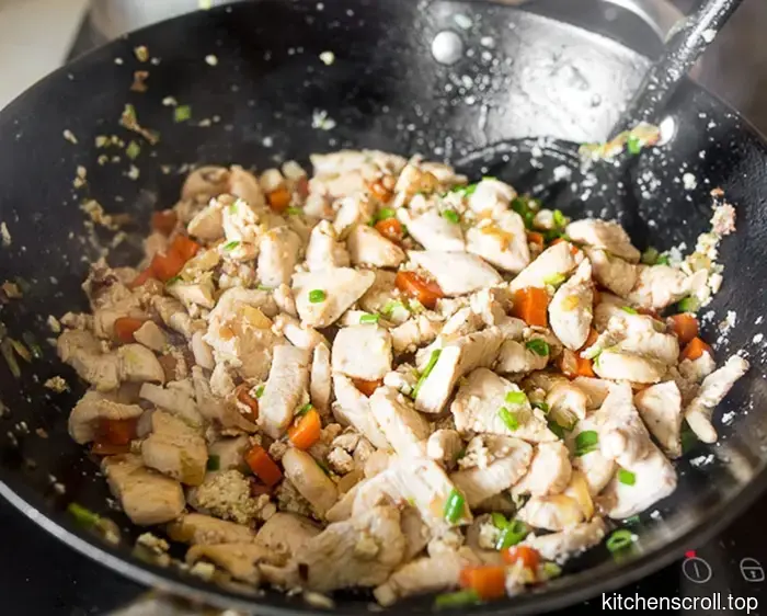Куриный жареный рис по кантонскому рецепту на Вкусном Блоге