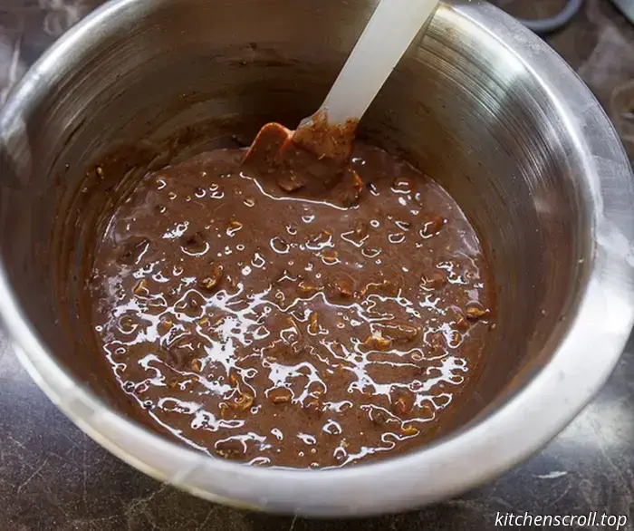 Double-layered chocolate brownies on the Delicious Blog