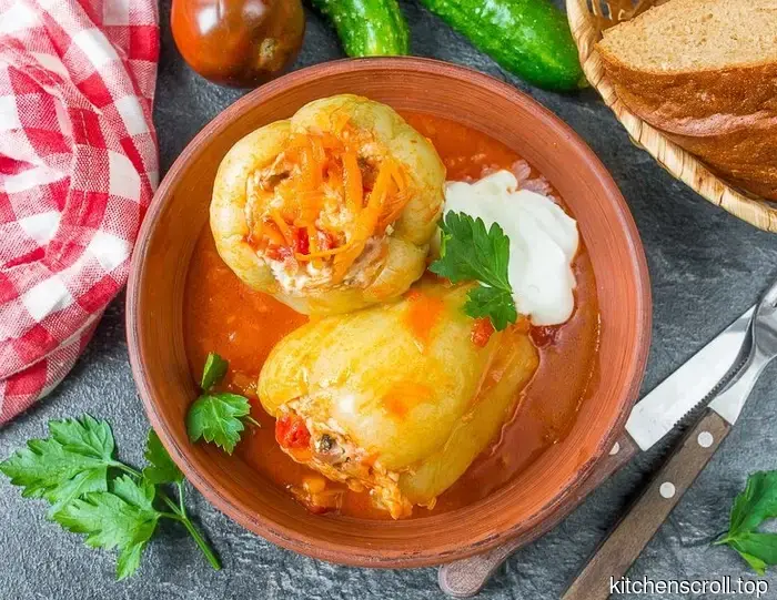 Peperoni ripieni di pollo e funghi sul Blog Gustoso