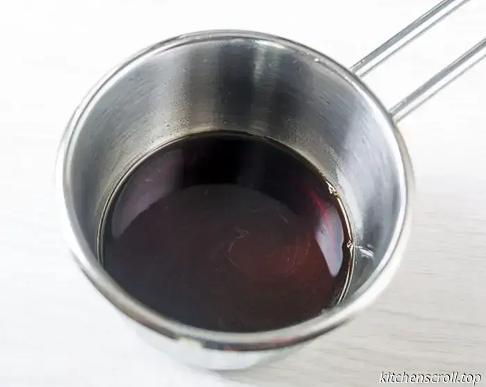 Torta di nocciole con crema al cioccolato su Tasty Blog