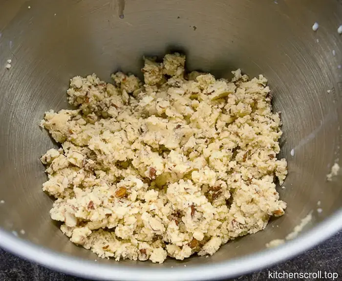 Хрустящее печенье с начинкой из джема и миндаля на Вкусном Блоге.