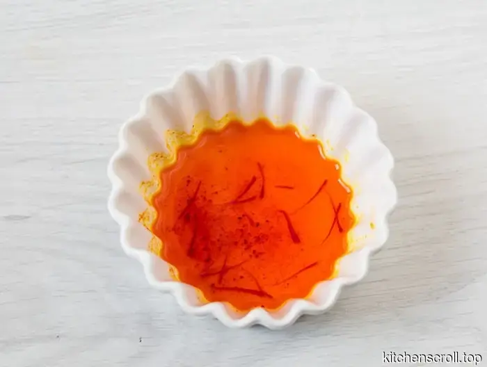 Oster-Safran-Kulich auf dem Leckeren Blog