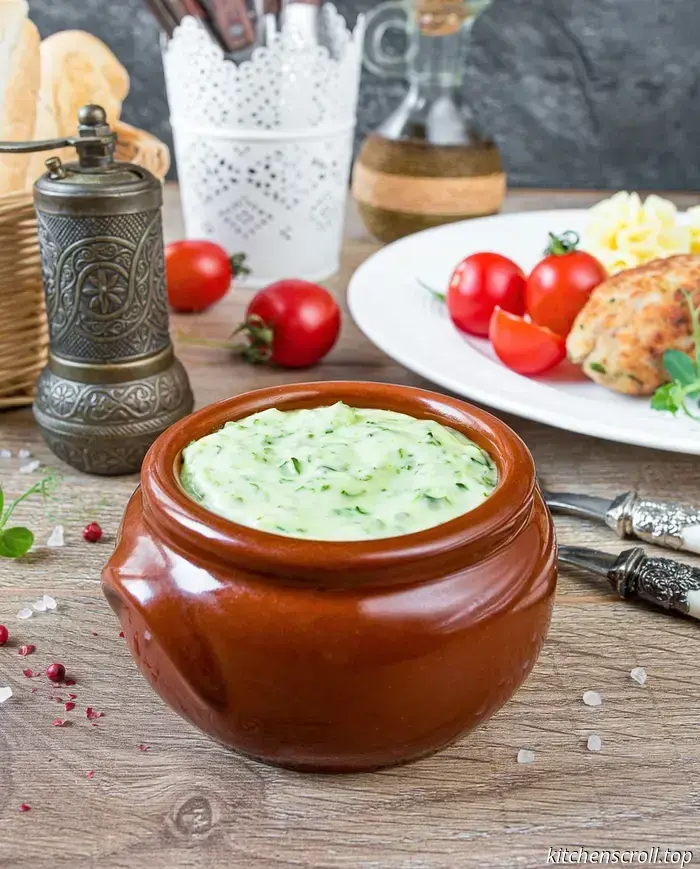 Käsesauce mit Spinat auf dem Geschmackvollen Blog