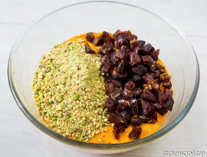 Carrot cake with dates and nuts on the Delicious Blog