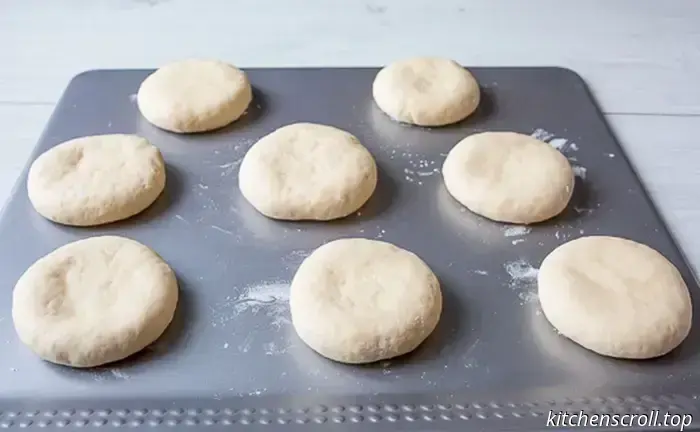 Saure Sahne Brötchen auf dem Delicious Blog