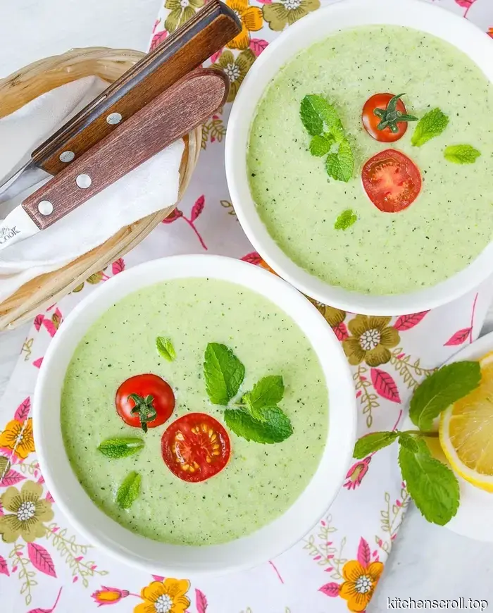 Охлаждающий суп из огурцов и цуккини с мятой на Вкусном Блоге