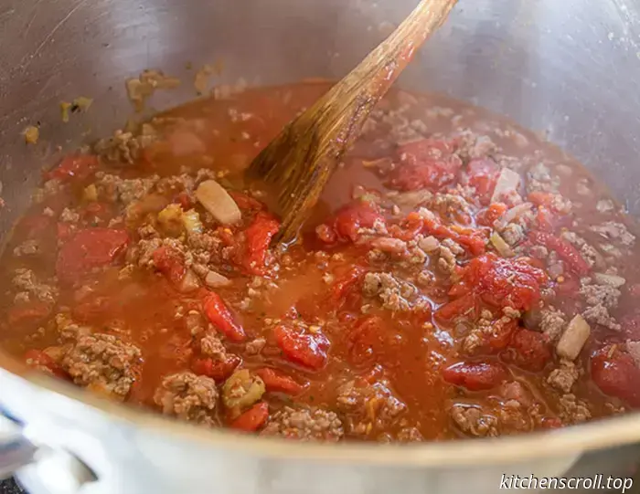 Tomato soup with minced meat and mushrooms on the Delicious Blog