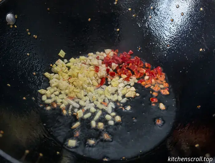 Quick Chinese-style Eggplants on Vkusny Blog