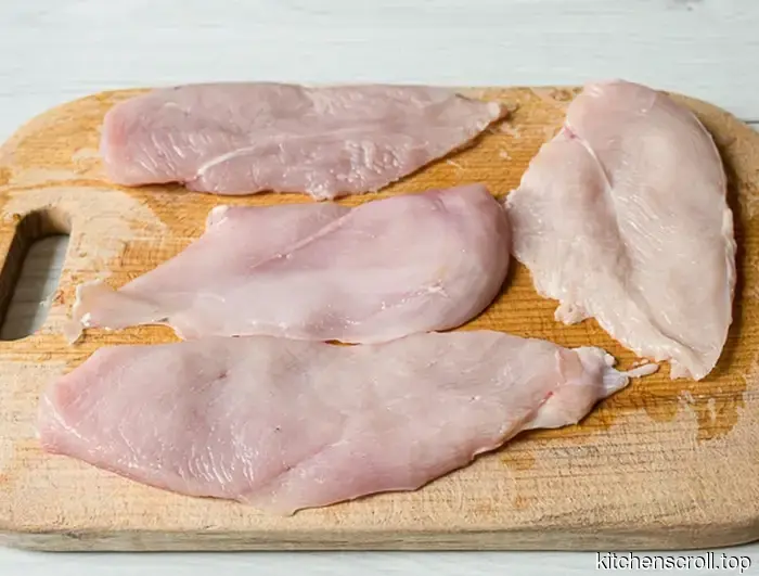 Курица в томатно-сливочном соусе со шпинатом на Вкусном Блоге.