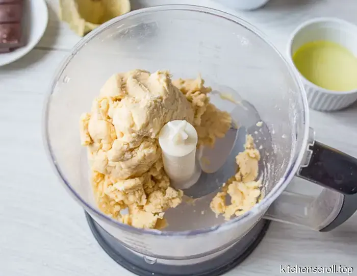 Super torta di noci con cioccolato su Blog Gustoso