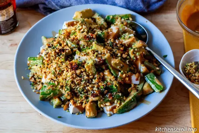 insalata di crunch di cetriolo con tofu