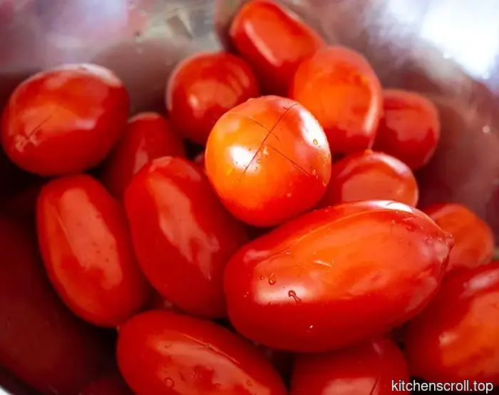Marinara sauce made from fresh tomatoes on the Tasty Blog