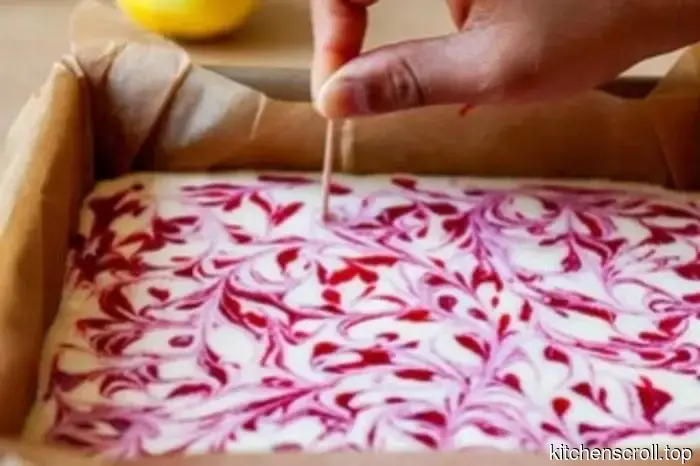 barrette di cheesecake con marmellata di lamponi