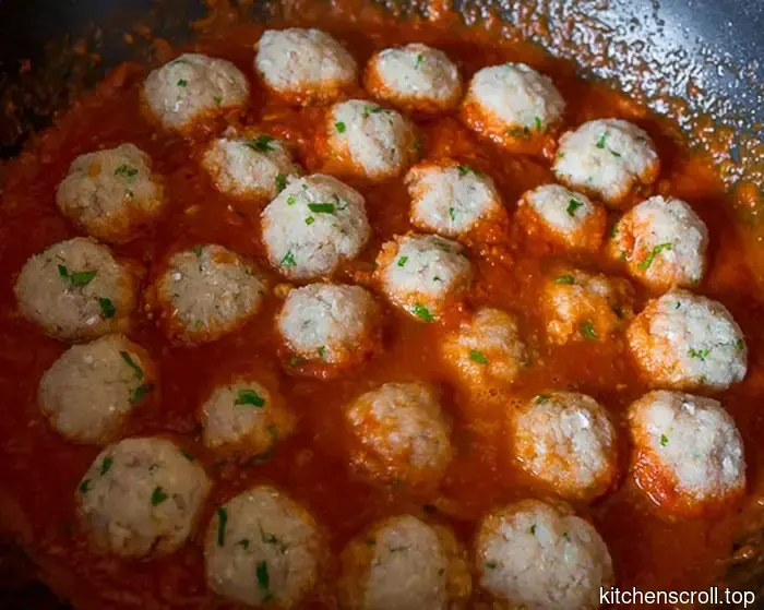 Fischfrikadellen in Tomatensauce auf dem Leckeren Blog