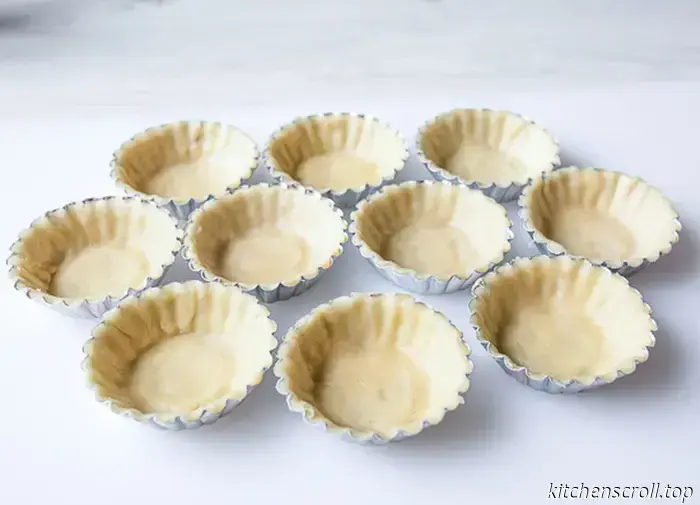 Tartellette con prosciutto e cipolla sul Blog del Gusto