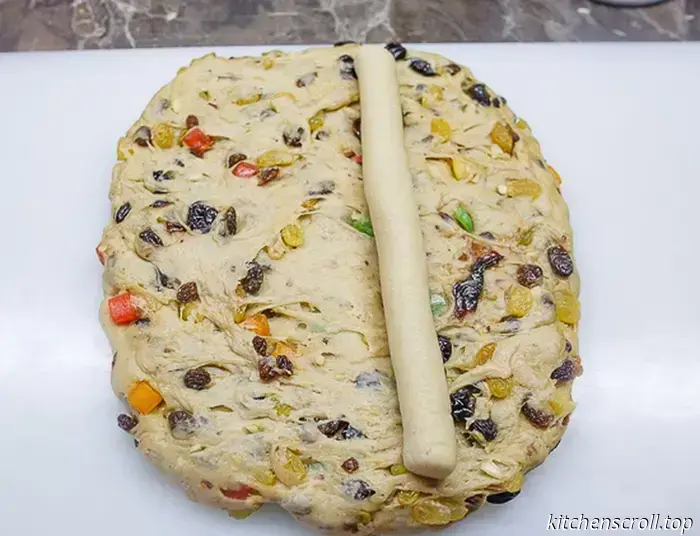 Stollen de Navidad con masa de levadura en el Blog Delicioso