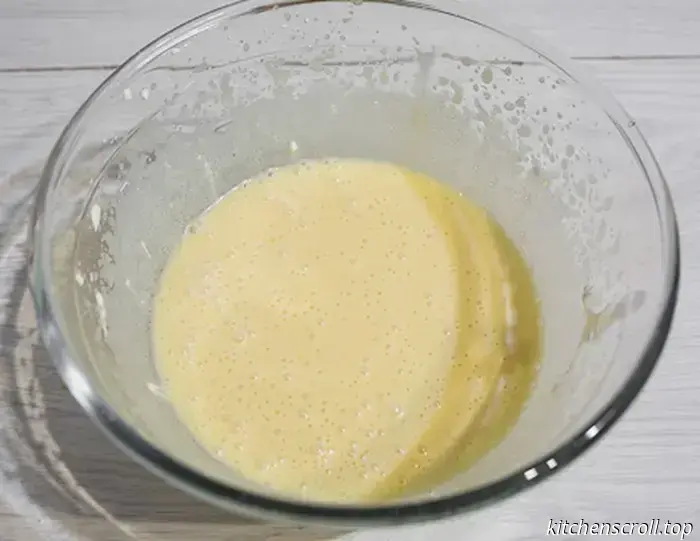 Pastel de jengibre invertido con manzanas en el Blog Delicioso