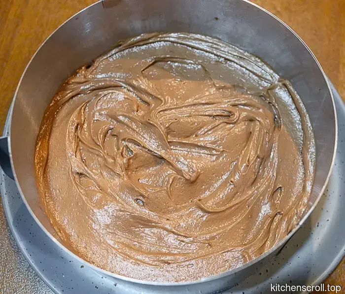 Torta di banana con briciole di cioccolato e crema al cioccolato su Blog Gustoso