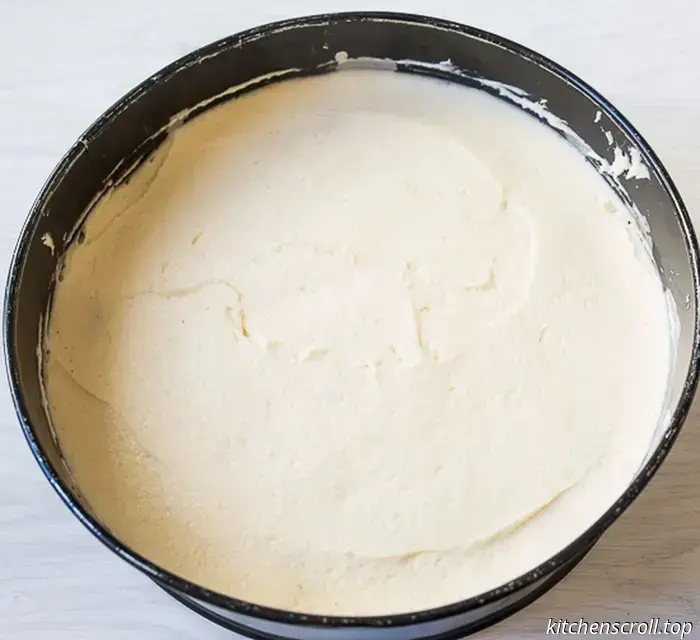 Biskuitkuchen mit Pfirsichen und Kirschen im Lecker-Blog